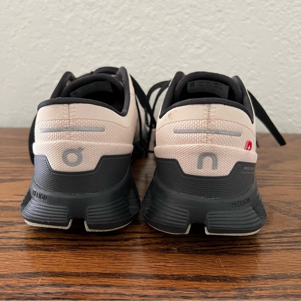 On Running On Cloud X 3 Women's Size 9 Athletic Sneakers - Picture 3 of 9